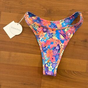 Kulani Kinis Size small - brand new